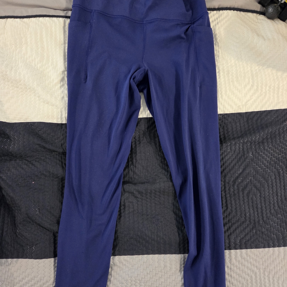 Athleta Salutation Stash Tights Size Small